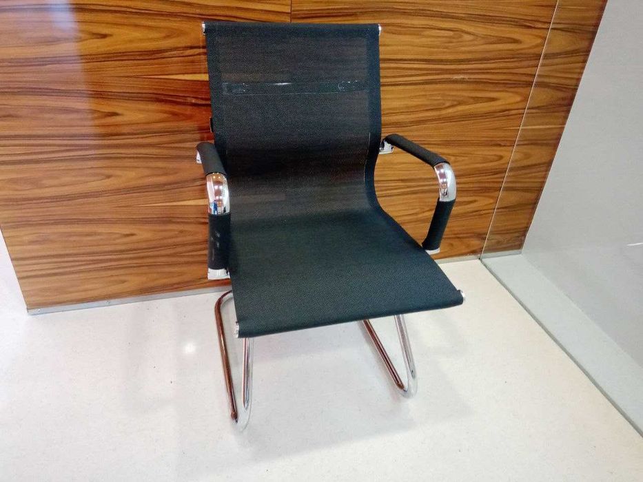 Кресло для офиса и дома - GRID visitor