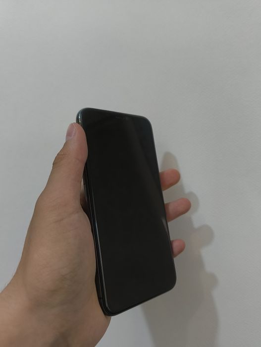 iPhone 11 Pro (256 ГБ, АКБ - 100%).