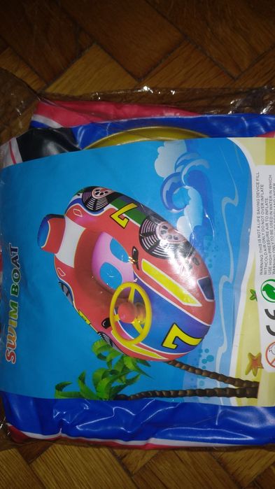 Бебе пояс ,с отвори за крачетата и дръжки