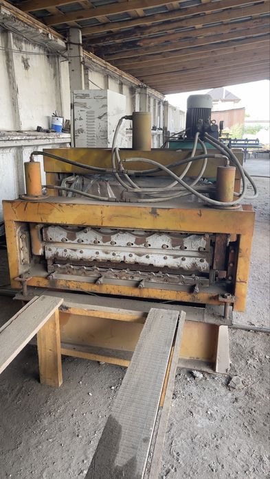 Продам станок по накатке профлистов и металлочерепиц