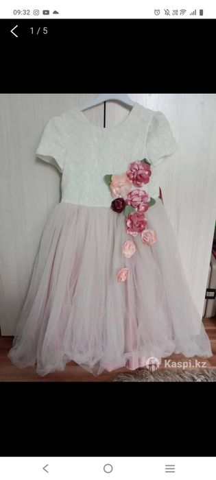 Нарядное платье для девочки