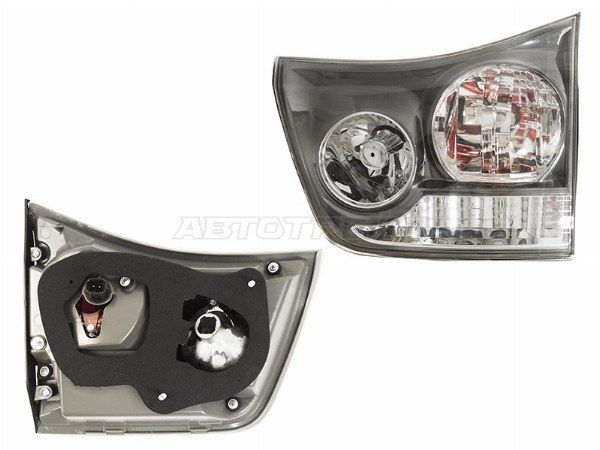 Фонарь в крышку багажника Lexus Rx 330