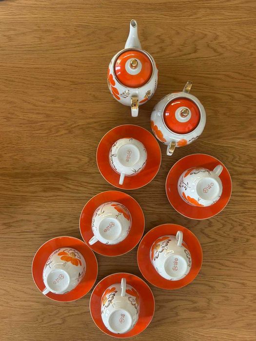 Старинен руски сервиз за чай (200 мл.), закупен около 1980г.