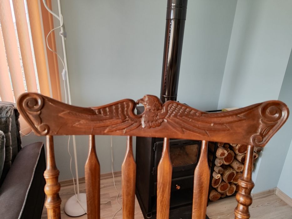 Люлеещ Стол дървен,ръчна специална изработка.