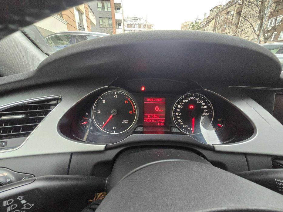 Продавам Audi A4