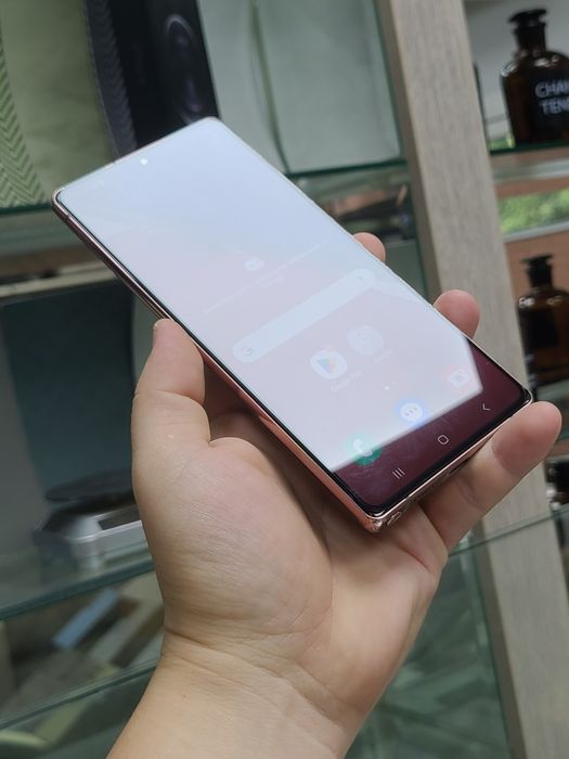 Samsung Note20 xotirasi 8/256GB