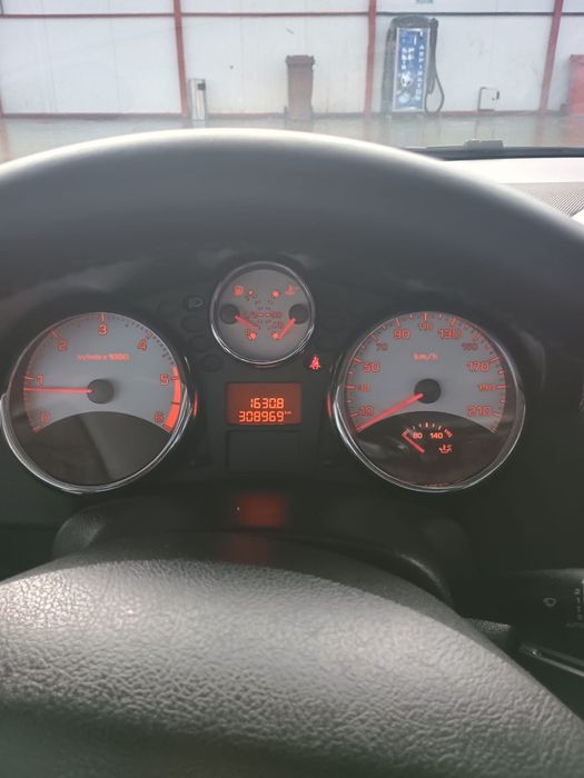 Vând Peuget 207 SW