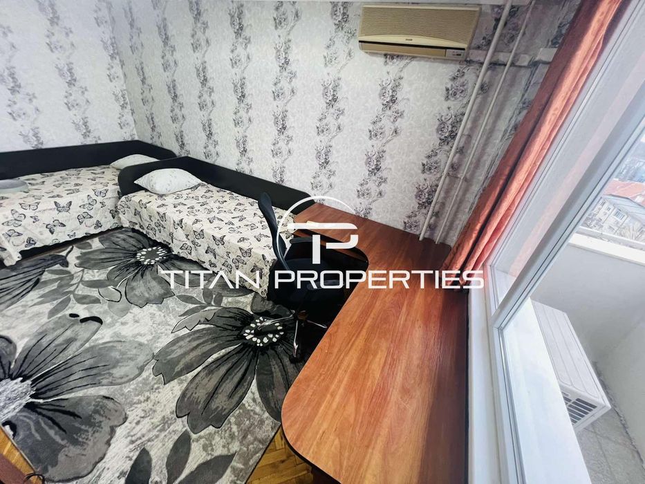 Дава се под наем Тристаен апартамент в Бургас, Център - 92 кв.м за 612 € - Снимка #5