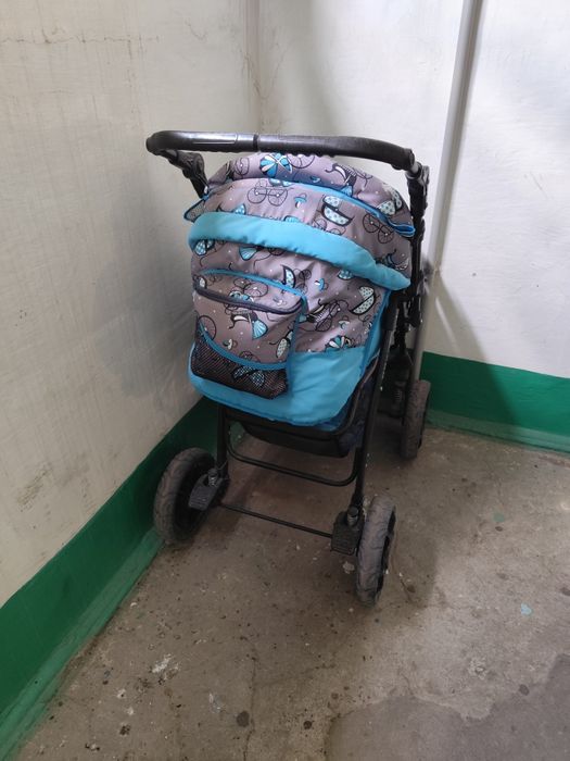Продам коляску за 10 тыс