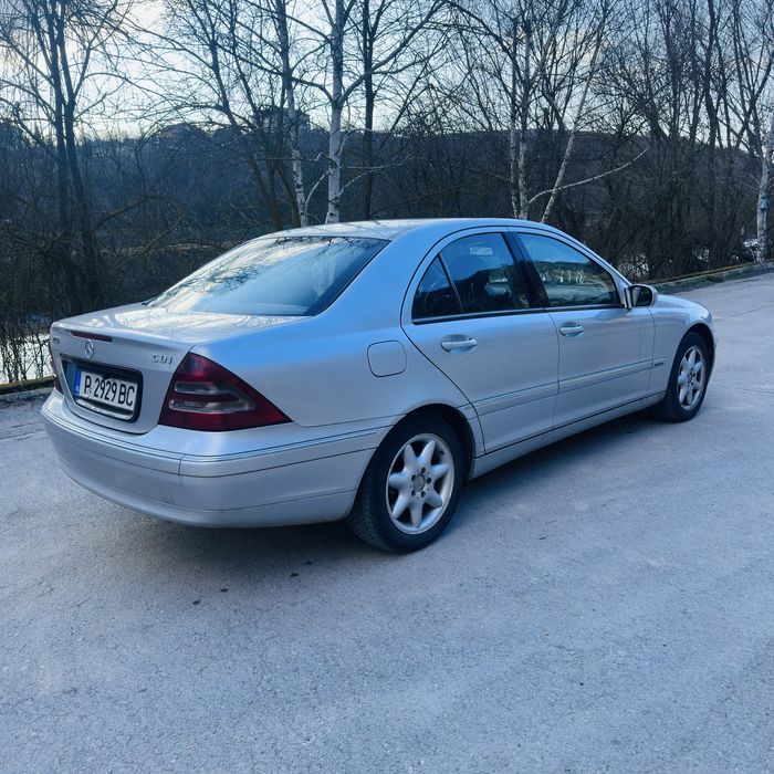 Mercedes Benz C220