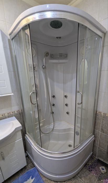 Продам душевую кабину