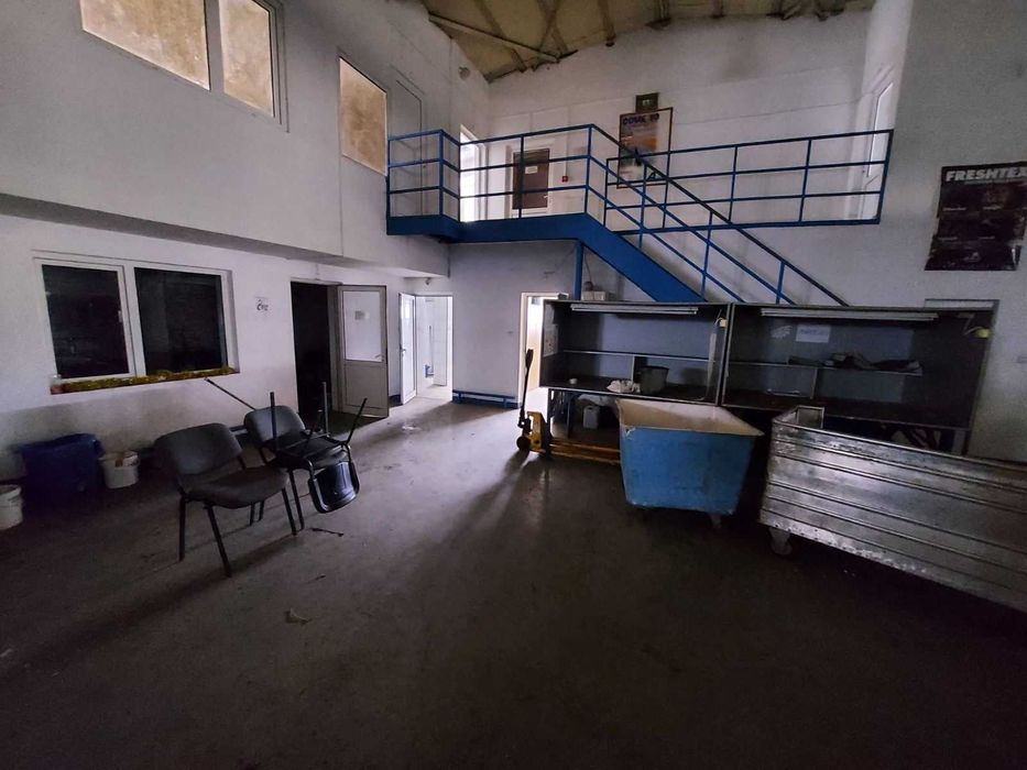 Продава се Промишлена сграда в Попово - 4500 кв.м за 159 €/кв.м - Снимка #6