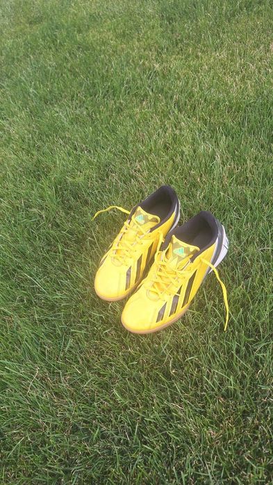 Ghete fotbal Adidas mărimea 40 2/3