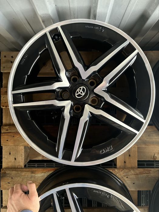 18 цола 5 х 114.3 мм Тойота Рав 4 , Авалон , C - HR , Авенсис Корола