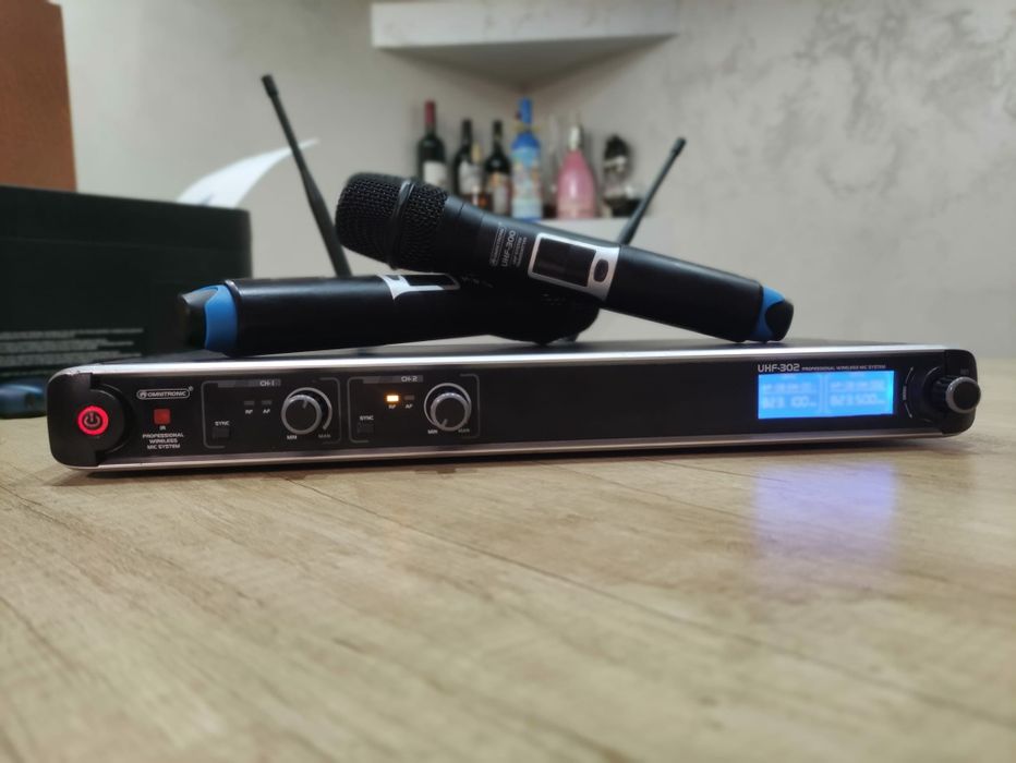 Vând microfoane wireless profesionale Omnitronic UHF-302