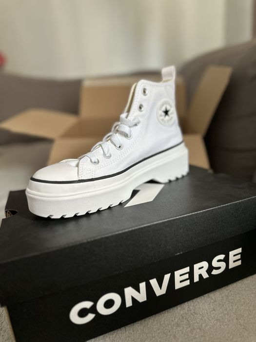 Чисто нови маратонки Converse All Stars/ 38.5