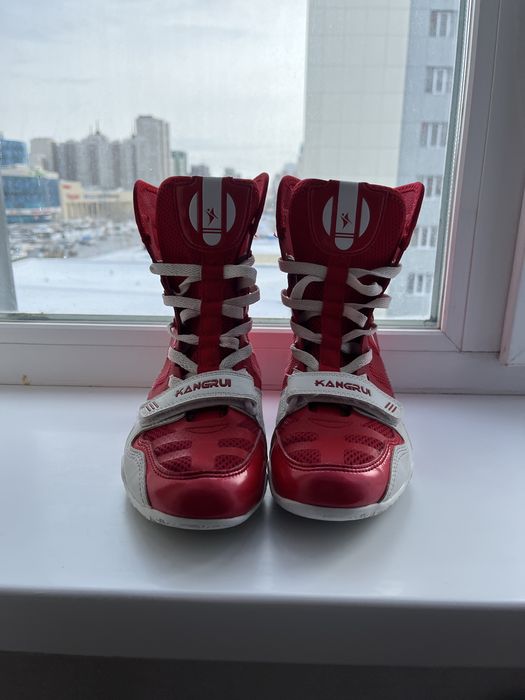 Продам боксерки KANGRUI