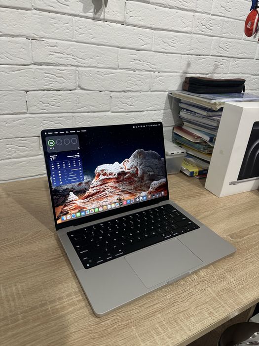 Продам macbook pro 14 m3 16/512