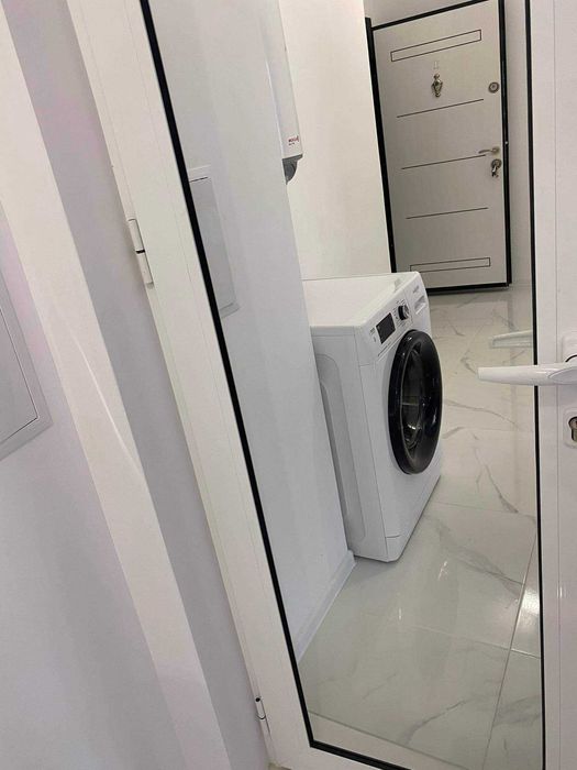 Дава се под наем Двустаен апартамент в Бургас, Възраждане - 52 кв.м за 250 € - Снимка #2