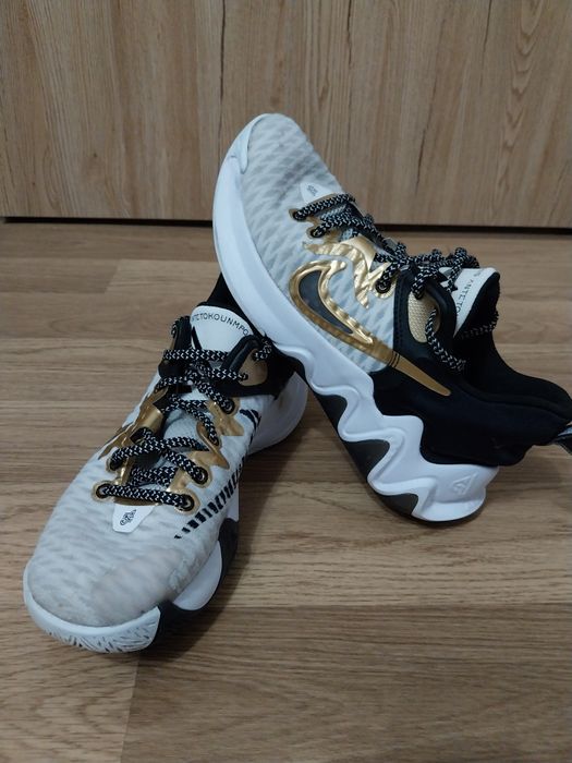 Adidasi originali Nike nr.41