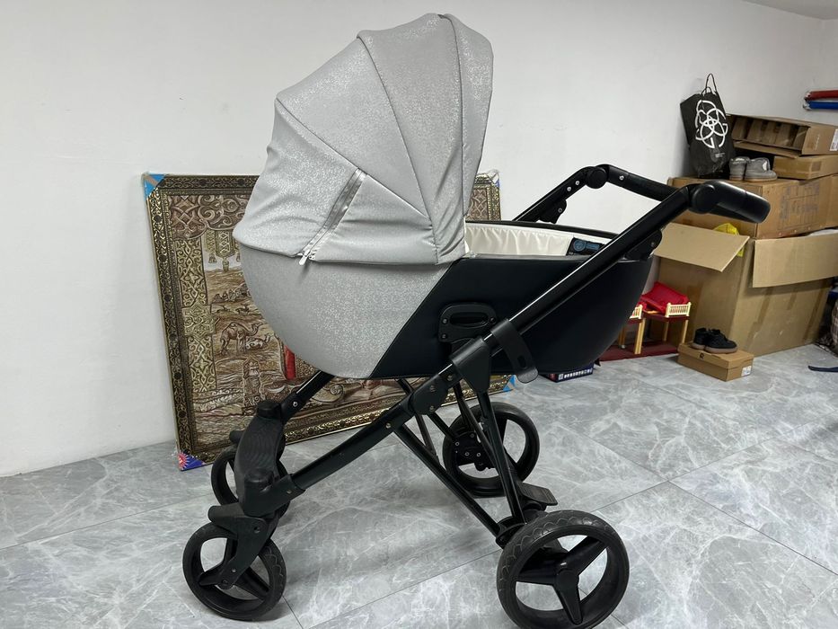 детская коляска в хорошем состоянии