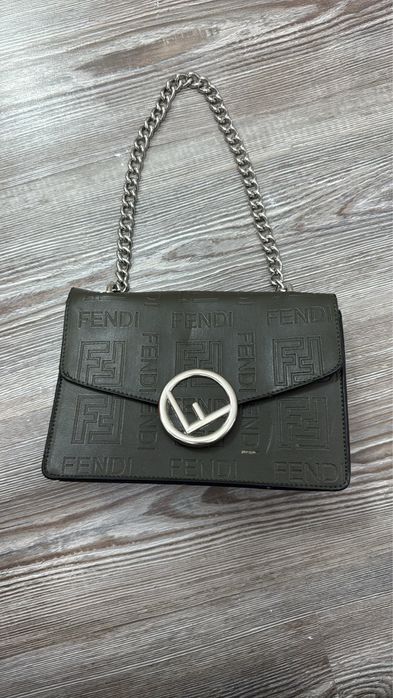 Дамска чанта-Fendi