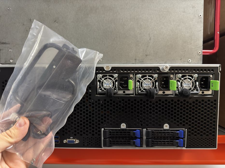 Server Gigabyte G431-MM0 rackmount performant procesor amd epyc 3151