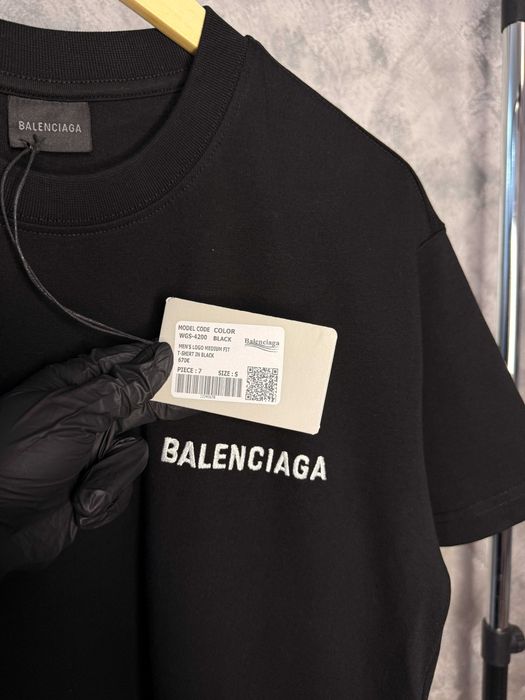Tricou Balenciaga
