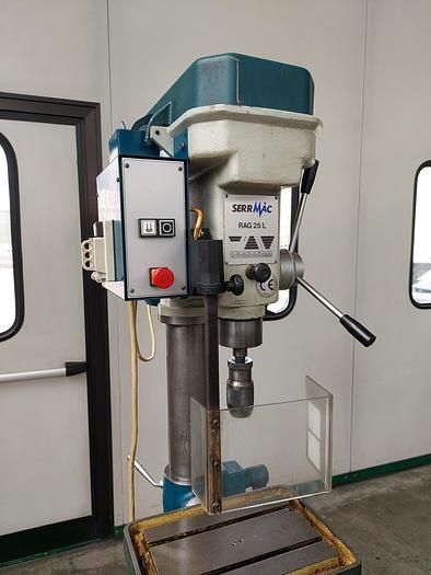 Masina găurit coloană