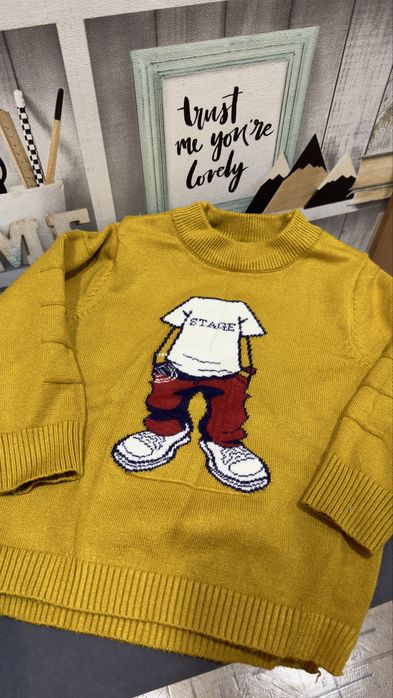 Продам теплые кофты и штаны на мальчика
