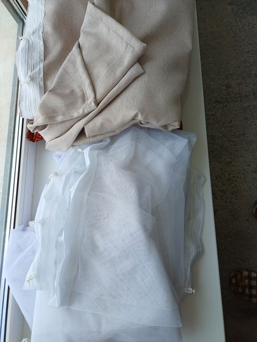 Продам недорого тюль и шторы