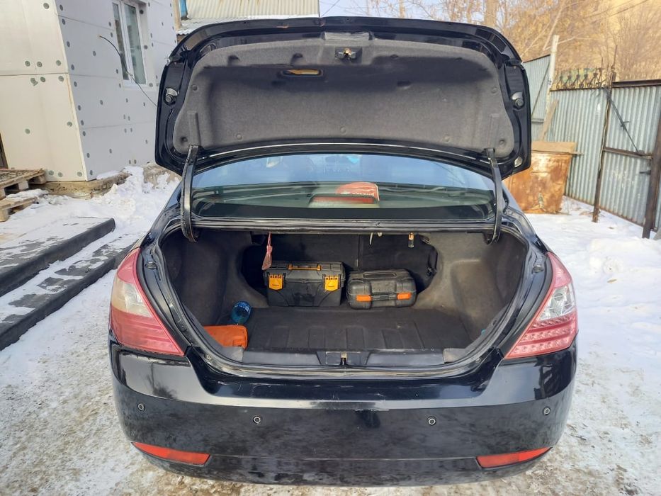 Продам машину GEELY EMGRAND