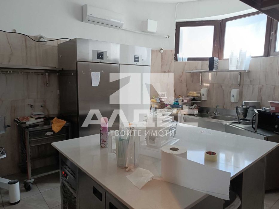 Отдава се под наем заведение на бул. Васил Левски!