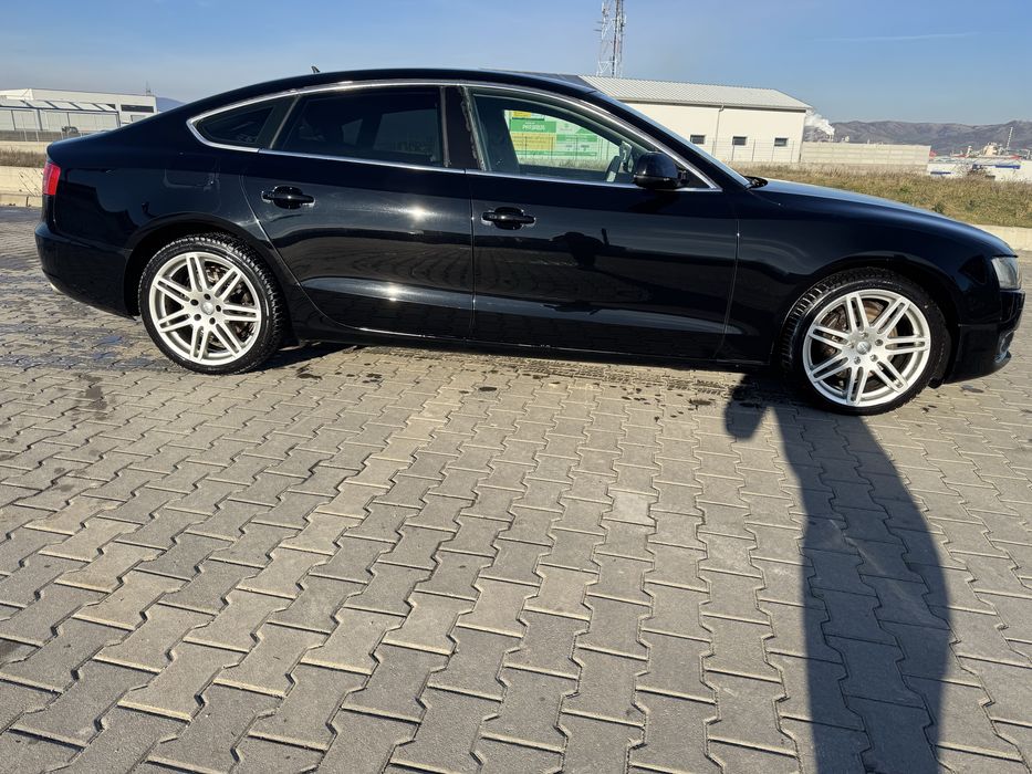 Audi A5 • An 2010 •Motor 2.7 TDI •280.000 km •