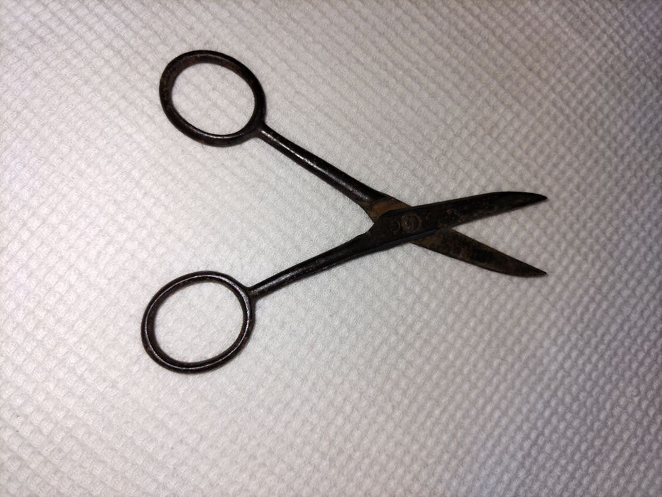 Антики - стари вещи.