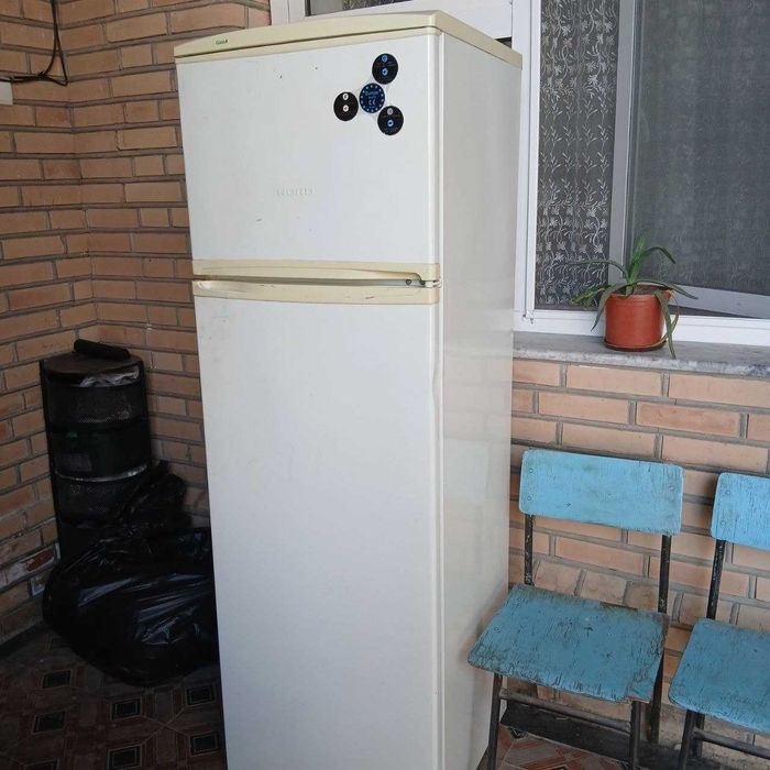 Продаётся Холодильник