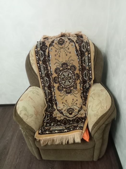 Продам диван + кресло