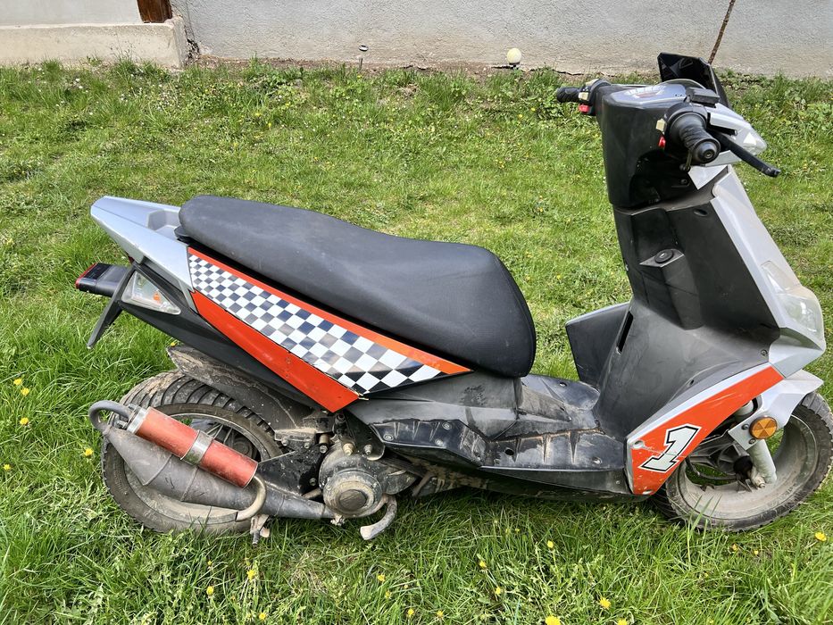 Scuter de vanzare