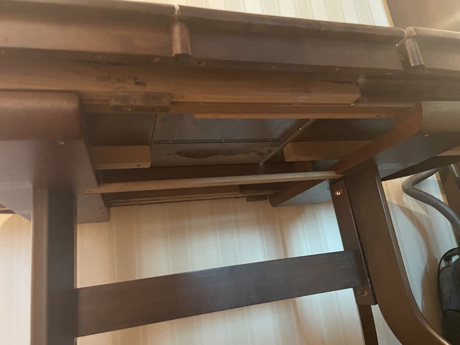 Продам дубовый стол