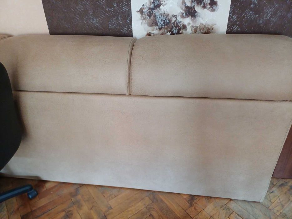 Спешно продавам  тапицирана табла   за мека мебел