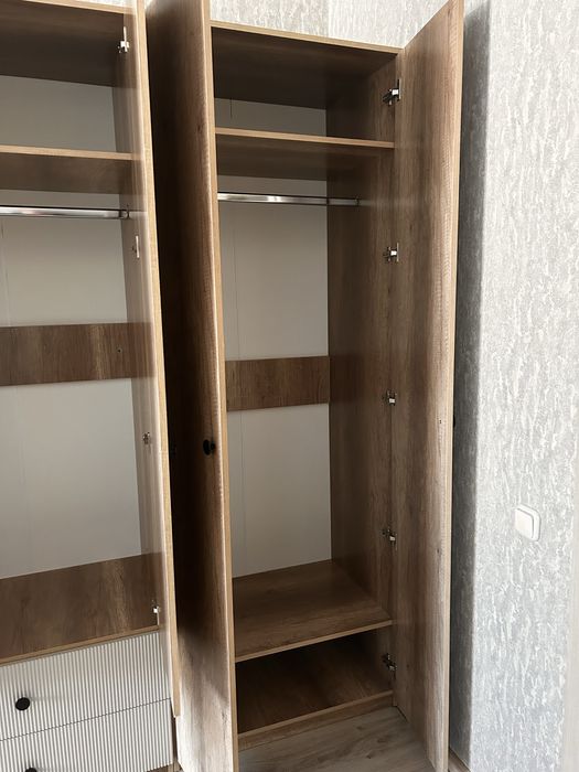 Продам шкафы в спальню