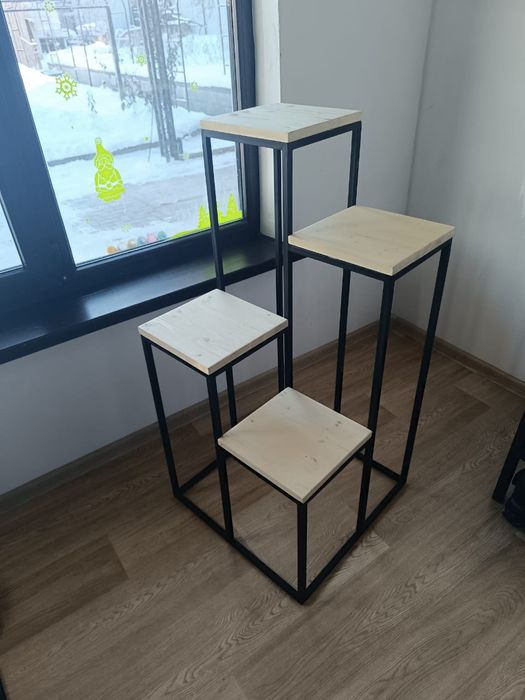 Подцветочник на 4 горшка