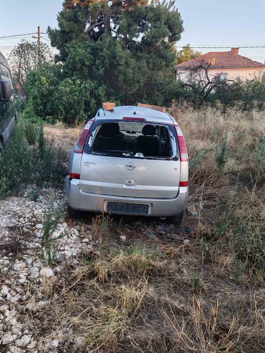 Опел Мерива 1, 6 Бензин