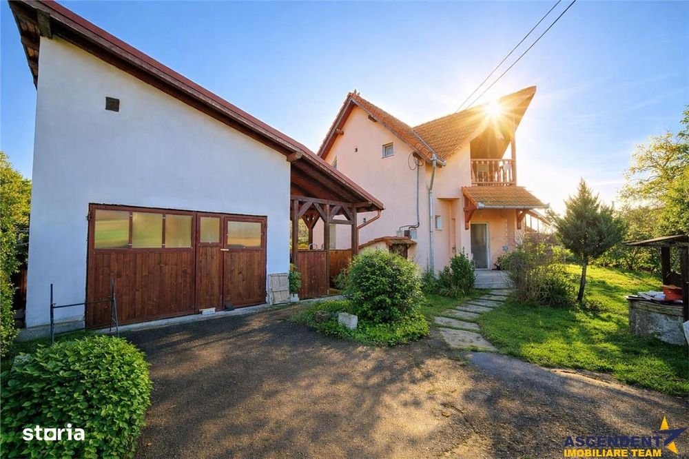 Vila duplex spatioasa in Chilieni, Sfantu Gheorghe,6 camere, garaj si