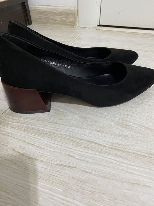 Туфли черный 37 размера