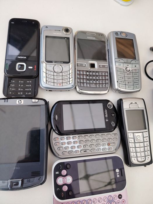 Lot de telefoane de colecție