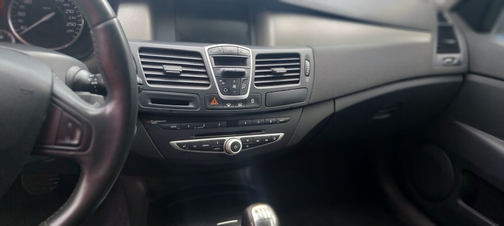 Vând autoturism laguna 3