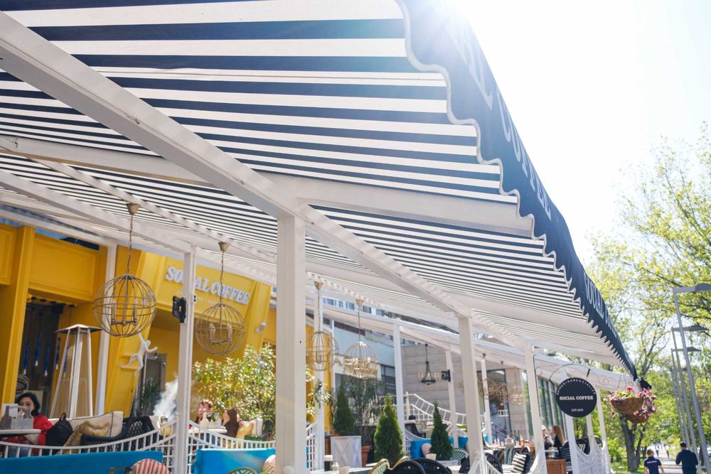 Маркизы для летних террас