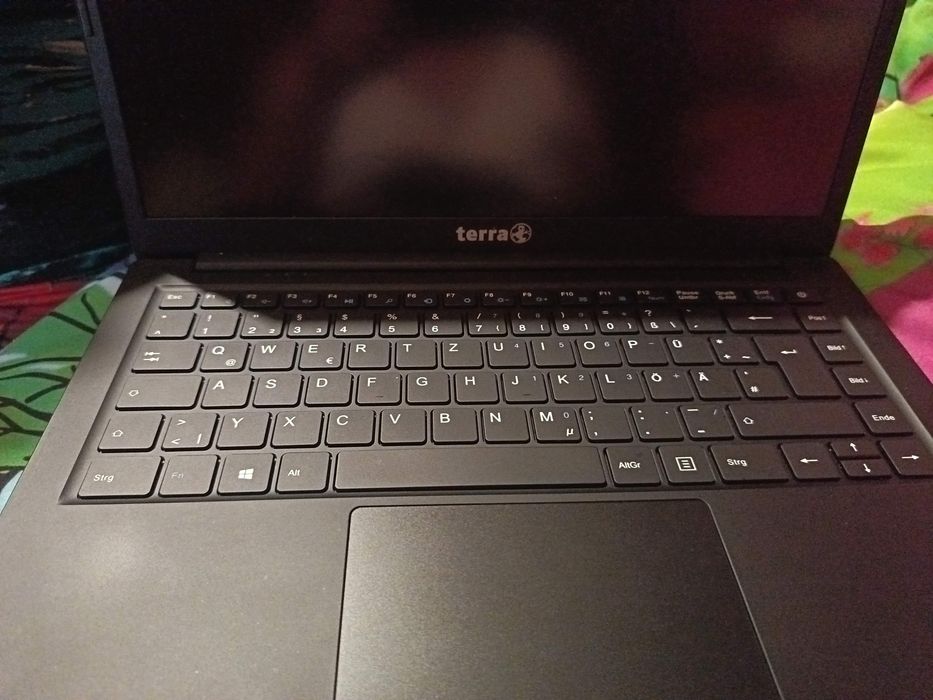 Tableta Samsung tab4 este funcțională  tableta tabE Samsung are mufa stricată tableta tabE și leptop tera hard ssd M2  leptopul nu are încărcător