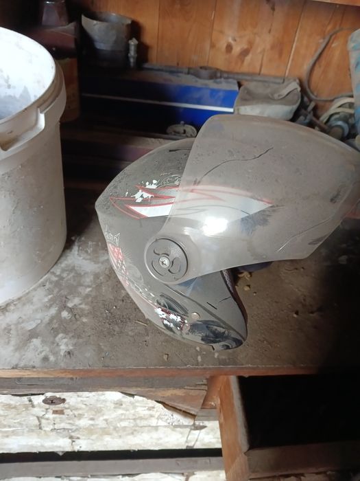 Продам шлем для мопеда